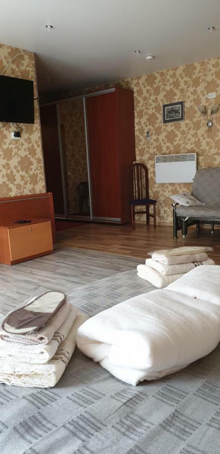 Yellow Unlimited Hotel 4 คาร์คิฟ ภายนอก รูปภาพ